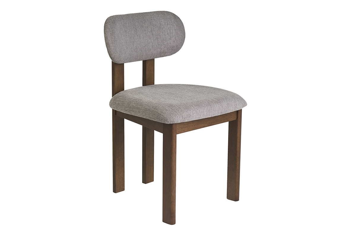 Silla de tela gris con respaldo redondeado y estructura de madera oscura de nogal, vista de 3/4.