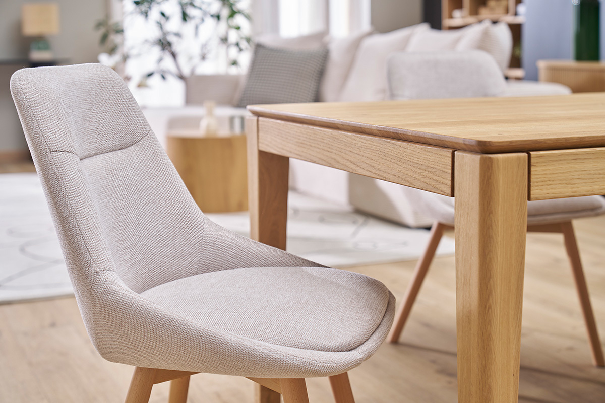 Sillas en tejido efecto terciopelo texturizado beige y madera clara (lote de 2) ALESS