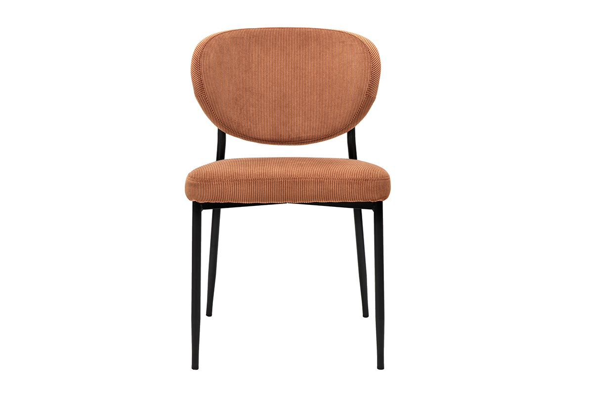 Silla de pana de tierra quemada con patas de metal negro, vista frontal.