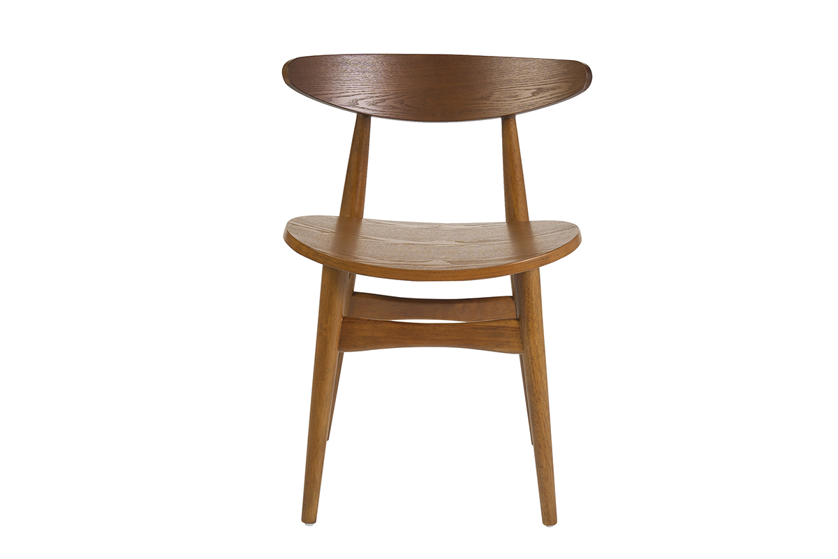 Silla escandinava de madera oscura de fresno vista de frente con curvas limpias.