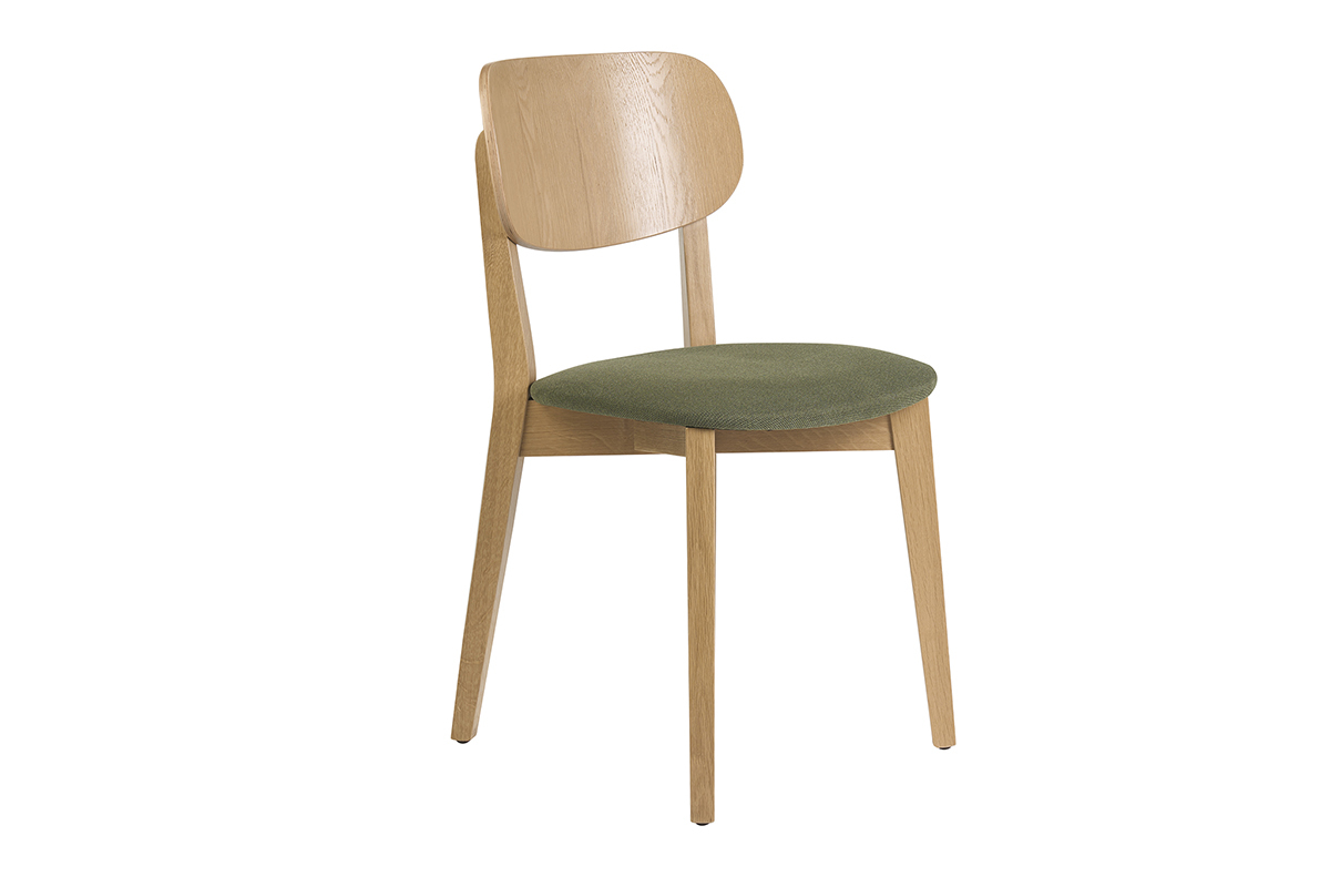 Silla vintage de madera clara de roble con asiento de terciopelo verde kaki, vista en 3/4.