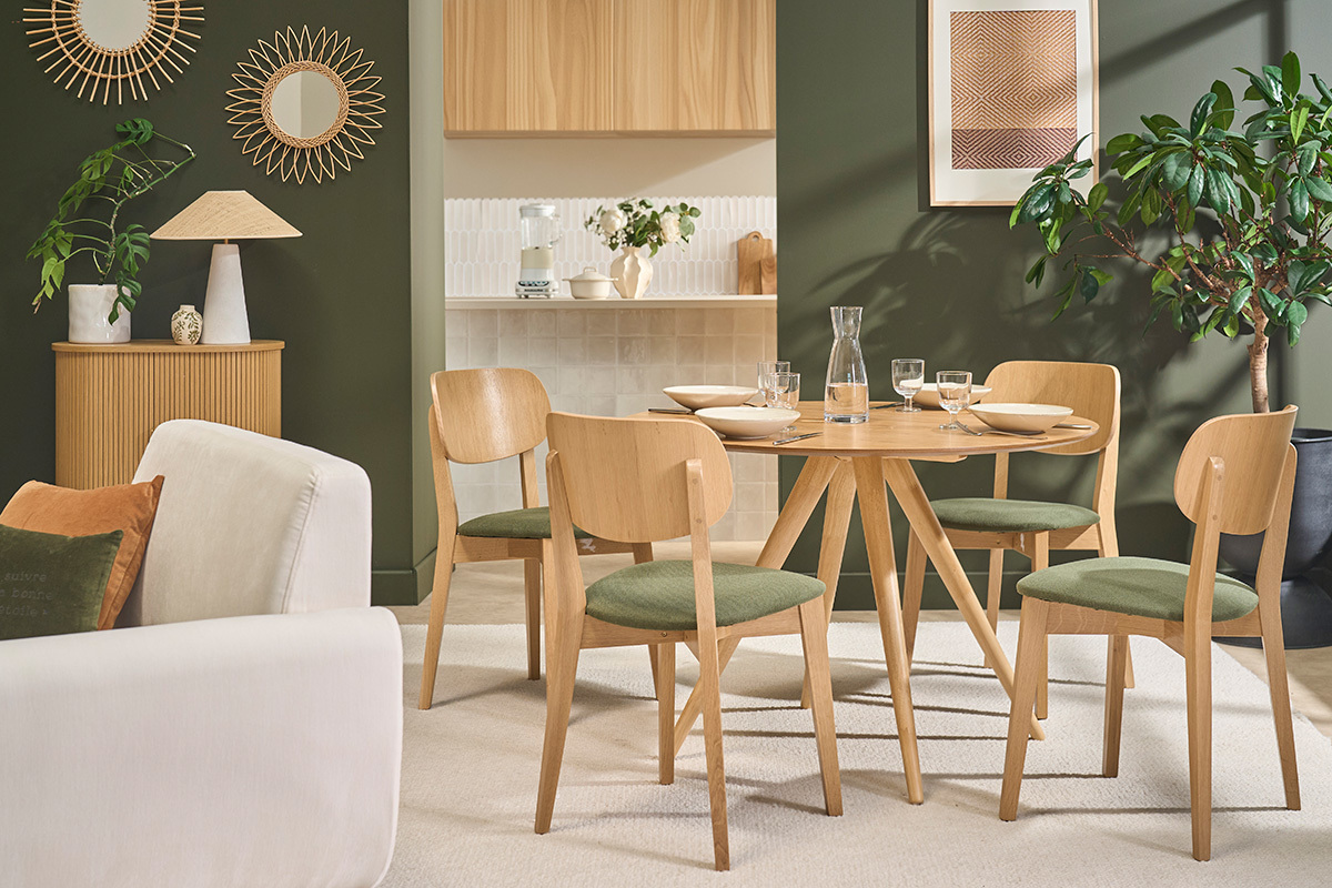 Sillas vintage de madera clara roble y tejido efecto terciopelo texturizado verde caqui (lote de 2) LUCIA