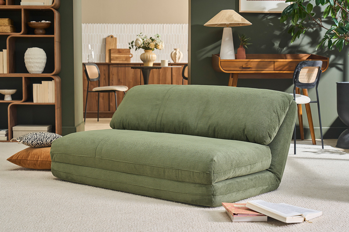 Sill�n convertible de 2 plazas en terciopelo acanalado verde caqui SPENCER