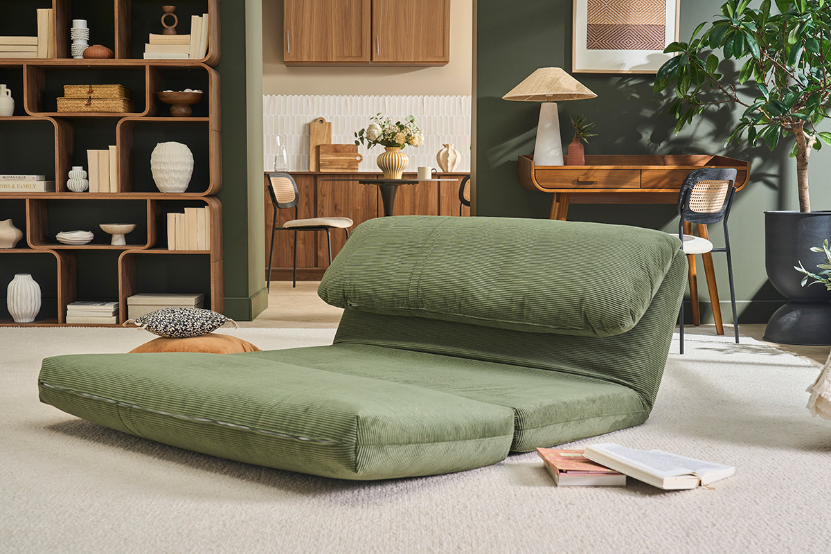 Sill�n convertible de 2 plazas en terciopelo acanalado verde caqui SPENCER