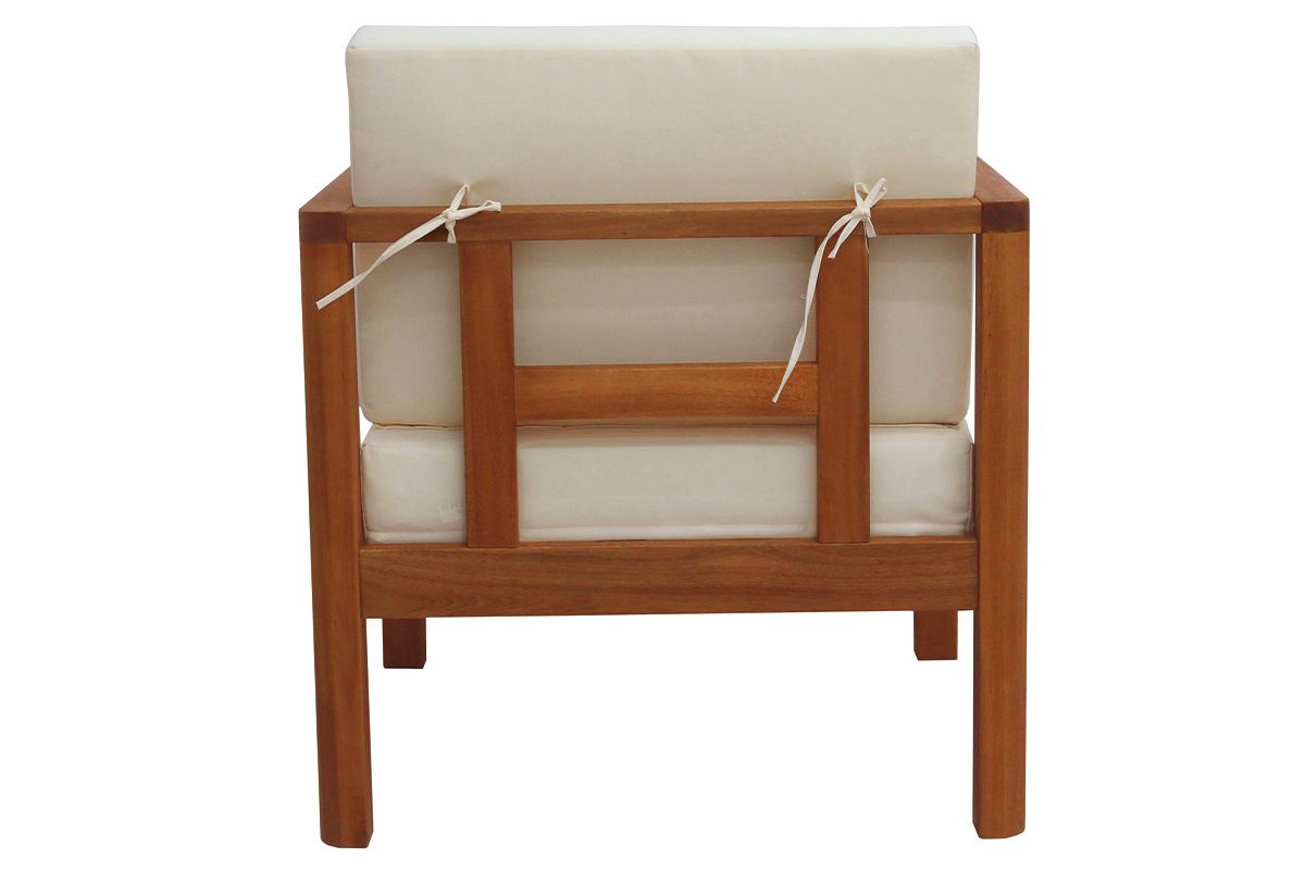 Silln de jardn de madera maciza con cojines beige AKIS