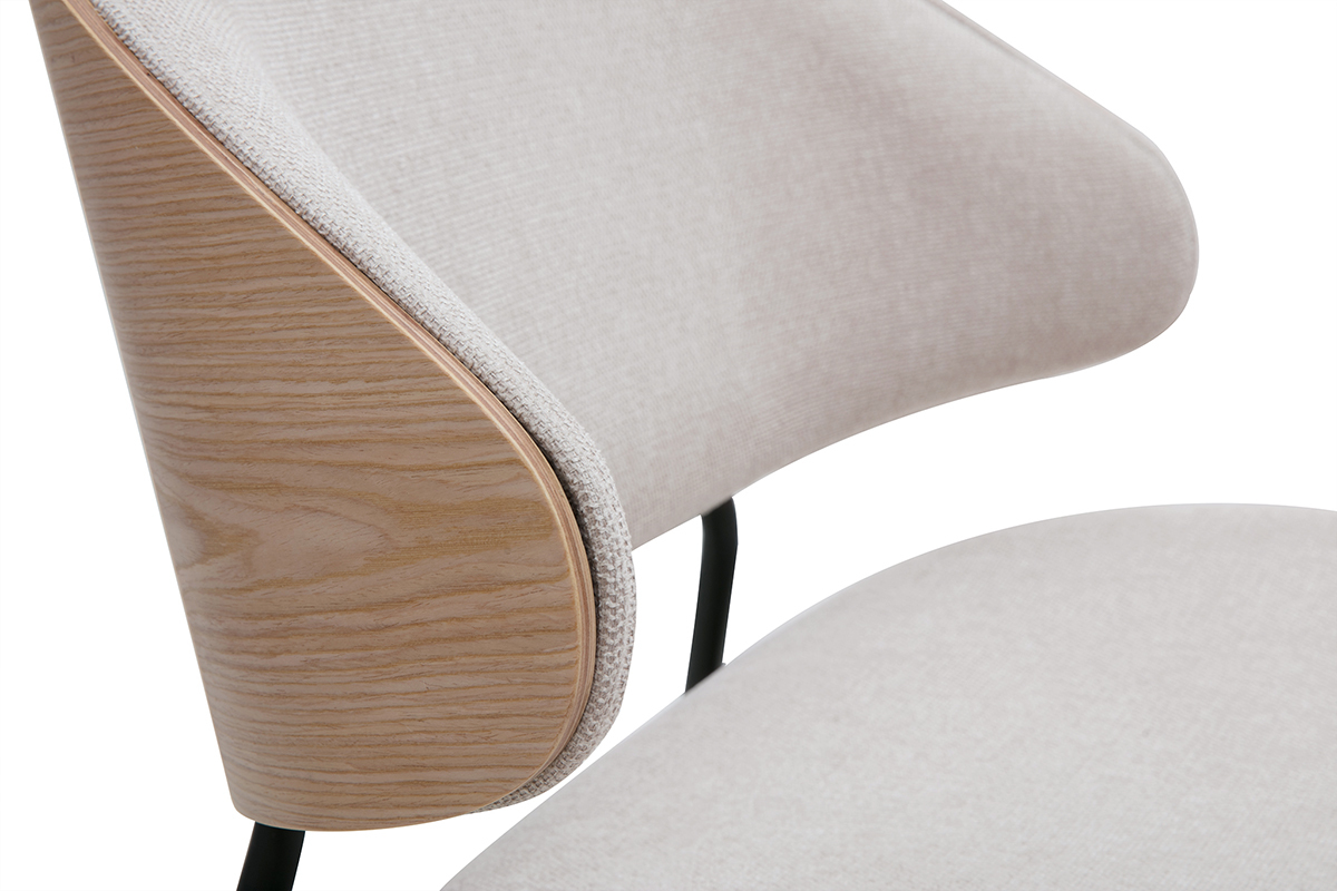 Silln FABULO de tela beige, madera clara y metal, vista detallada del respaldo.