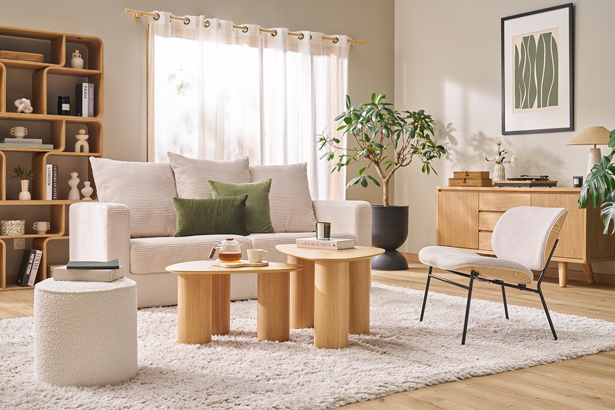 Silln de tela efecto terciopelo texturizado beige y metal negro SHELBY