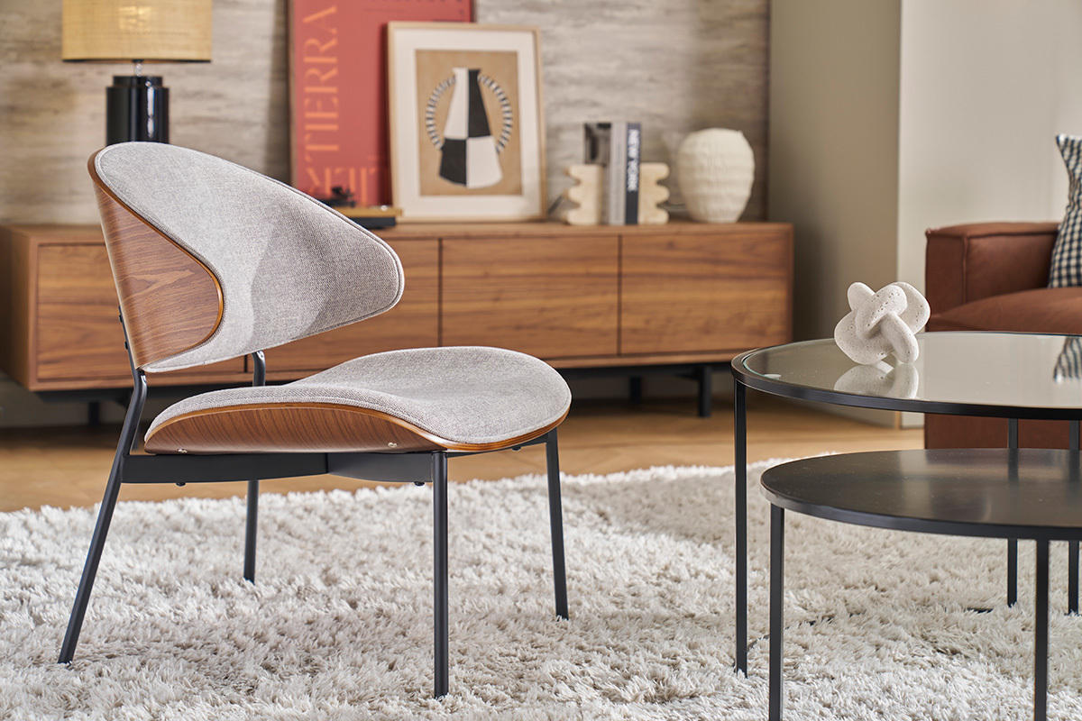 Sill�n de tela efecto terciopelo texturizado gris, madera oscura y metal negro FABULO