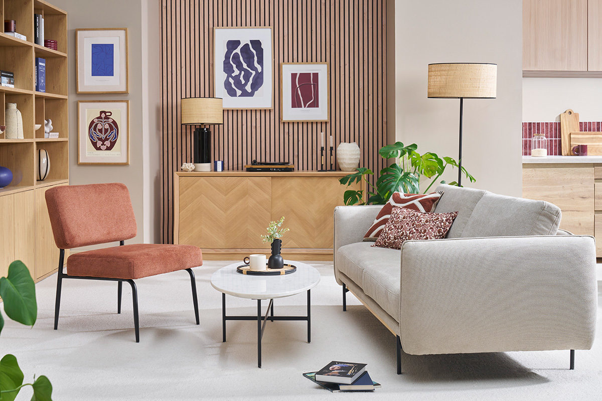 Sill�n en tejido efecto terciopelo texturizado tierra quemada y metal negro VEDANA