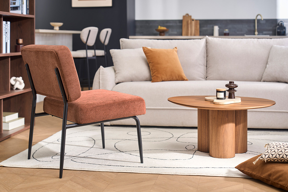 Sill�n en tejido efecto terciopelo texturizado tierra quemada y metal negro VEDANA