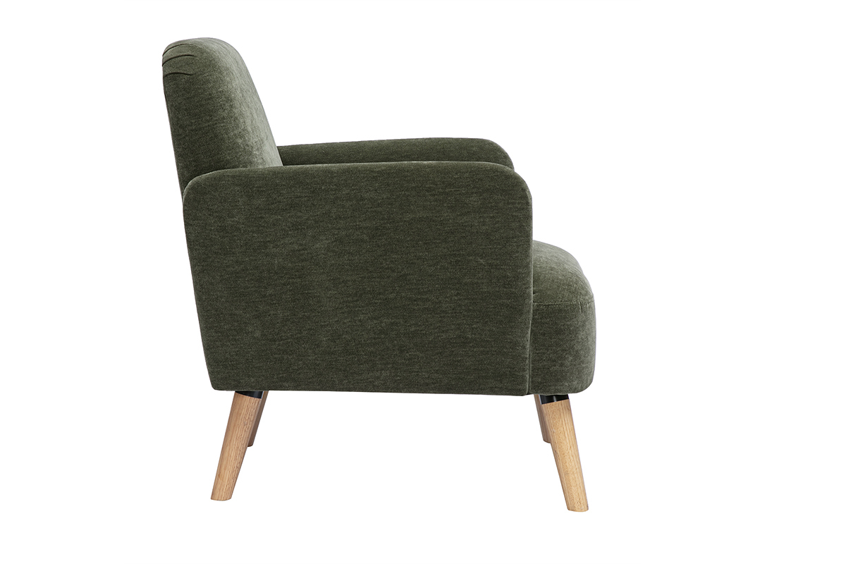 Sill�n escandinavo ISKO en terciopelo verde caqui con patas de madera clara, vista lateral.