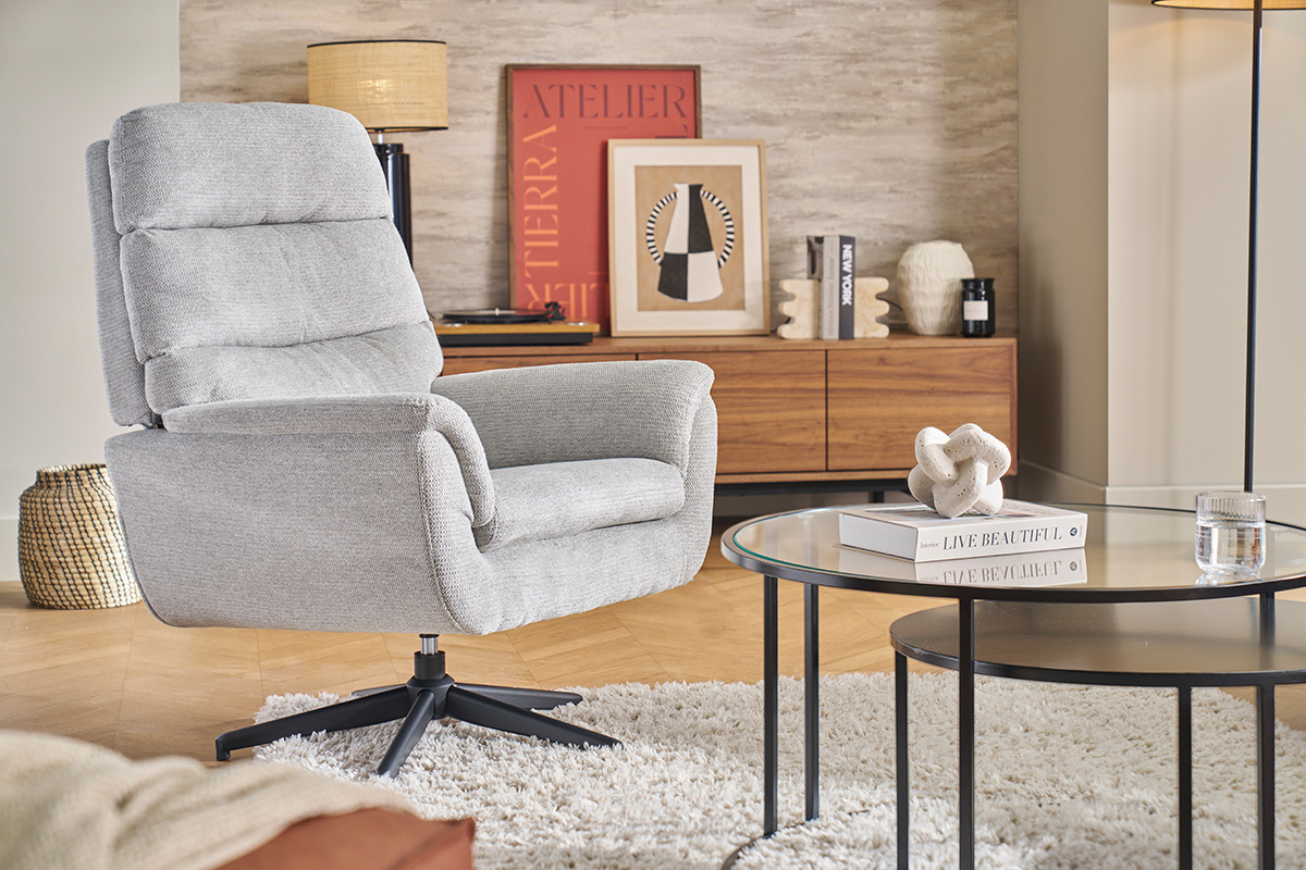 Sill�n giratorio de tela de chenilla gris y metal negro JONAH