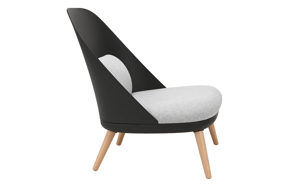 Sill�n moderno negro con coj�n en tejido y patas madera clara LEAF