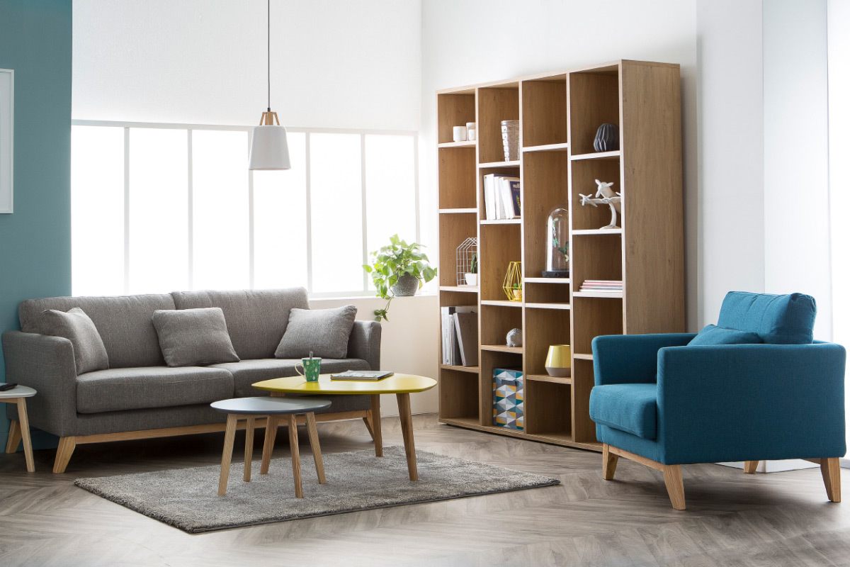 Silln nrdico azul petrleo patas madera clara OSLO