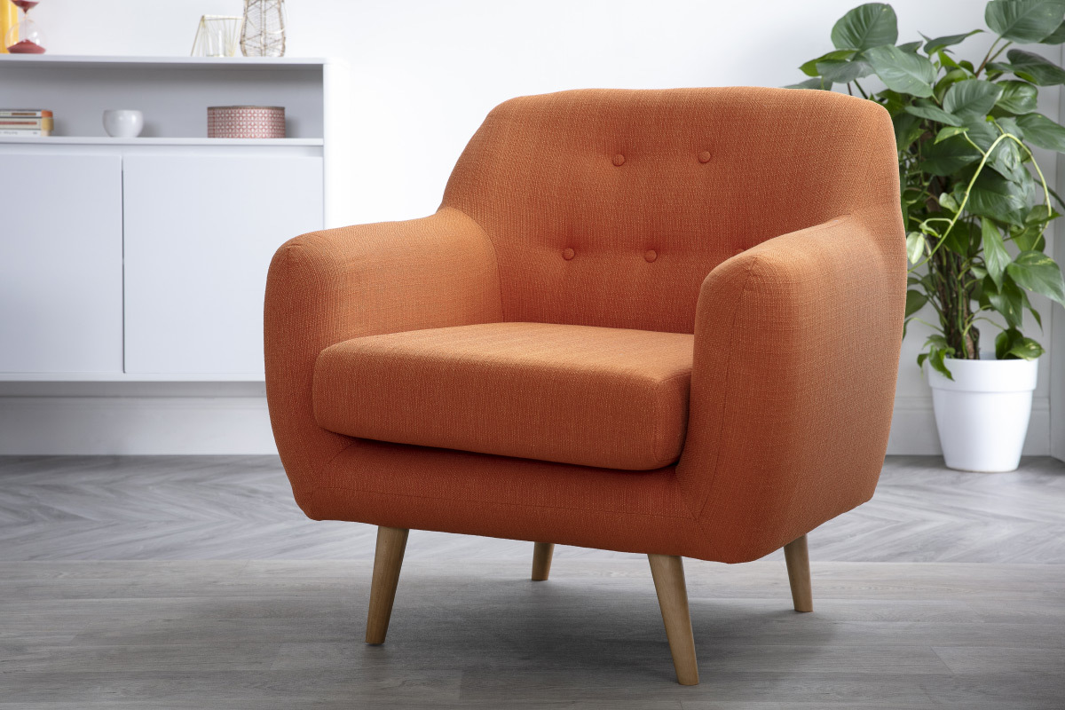Silln tejido naranja patas madera clara OLAF