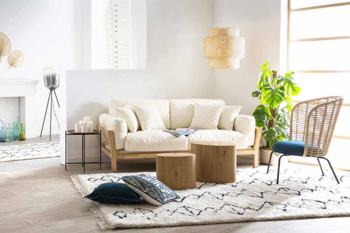 Sof 3 plazas gris claro patas madera KYO