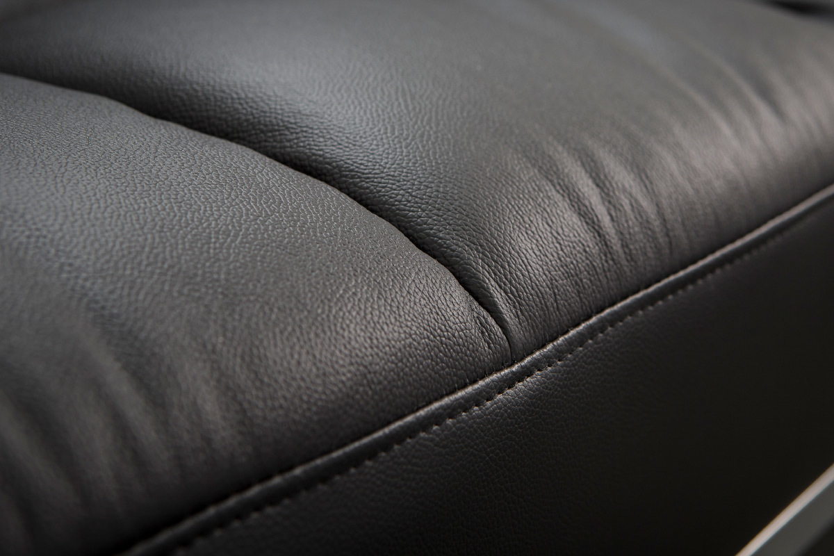 Sof cama de piel 3 plazas color negro MANHATTAN