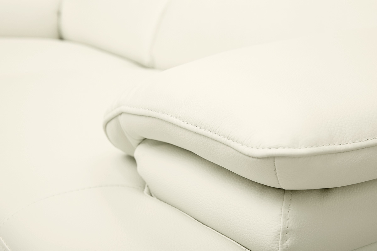 Sof cuero diseo dos plazas con cabeceros ajustables blanco EWING