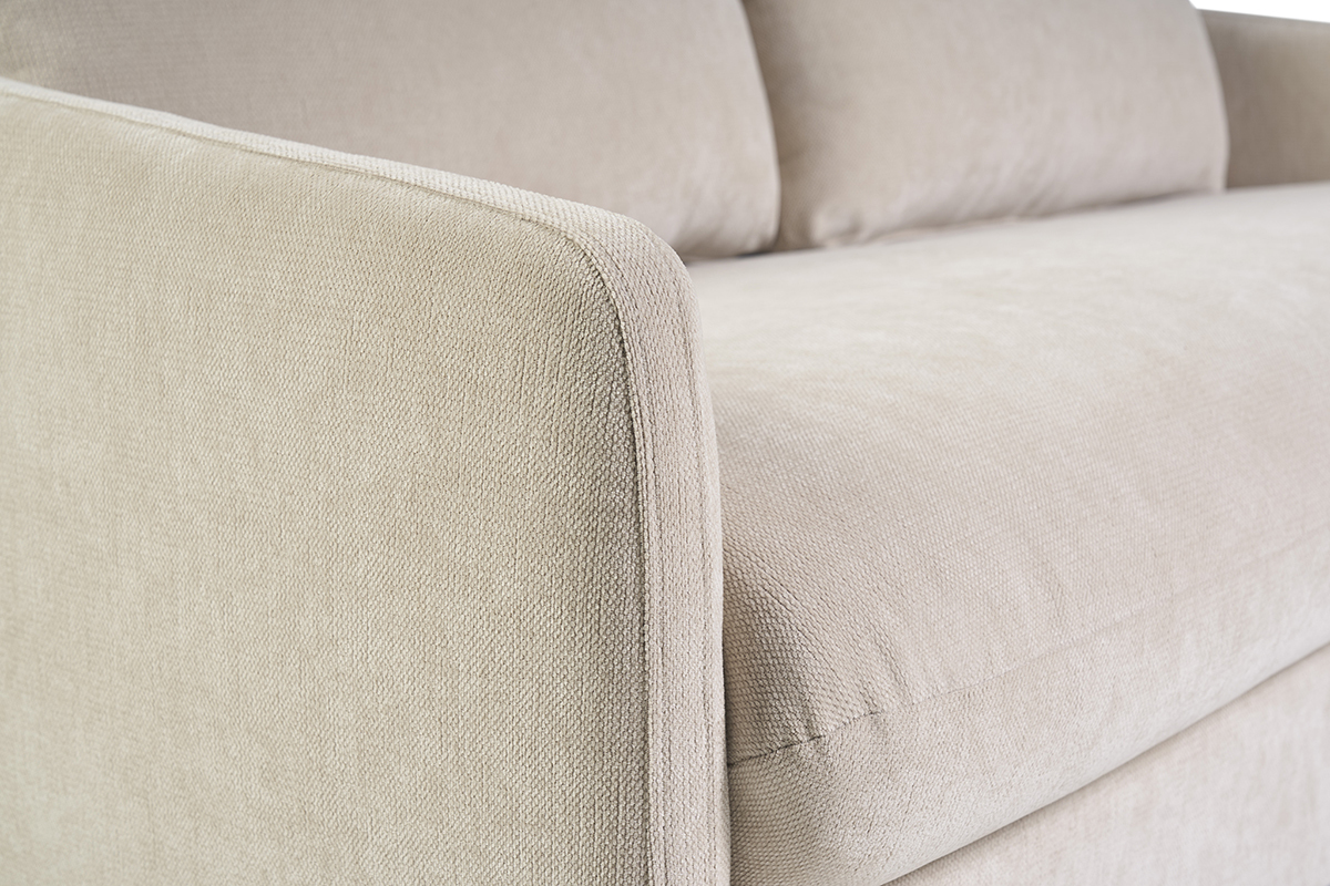 Detalle del sof� de 2 plazas en tejido con efecto terciopelo texturizado beige PAULIN, vista lateral
