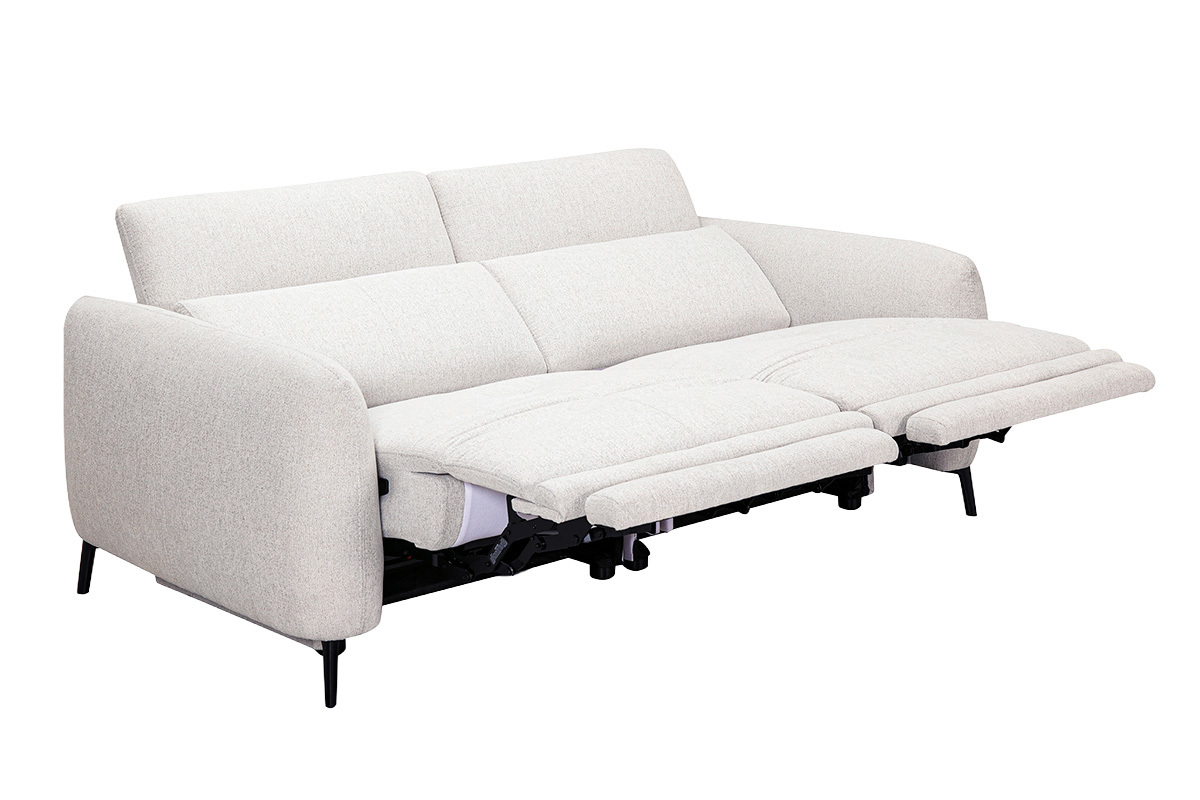Sof� de 3 plazas beige con cabezales ajustables y reposapi�s el�ctrico, vista de 3/4.