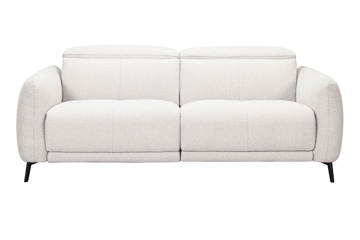 Sof� de 3 plazas beige con reposacabezas ajustables y reposapi�s el�ctrico, vista frontal.