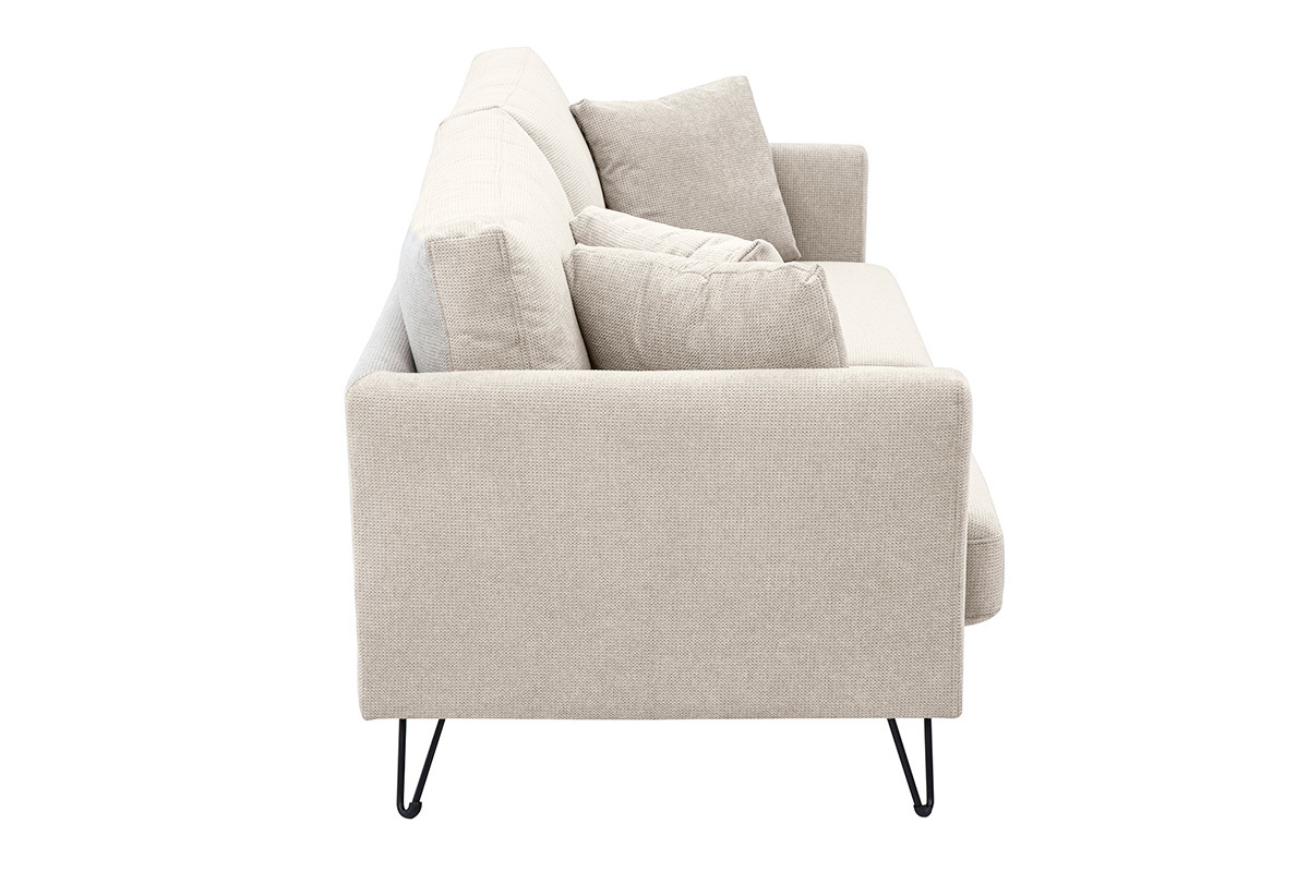 Sof� de 3 plazas en tejido de chenilla beige visto de perfil con cojines desenfundables y base de metal negro