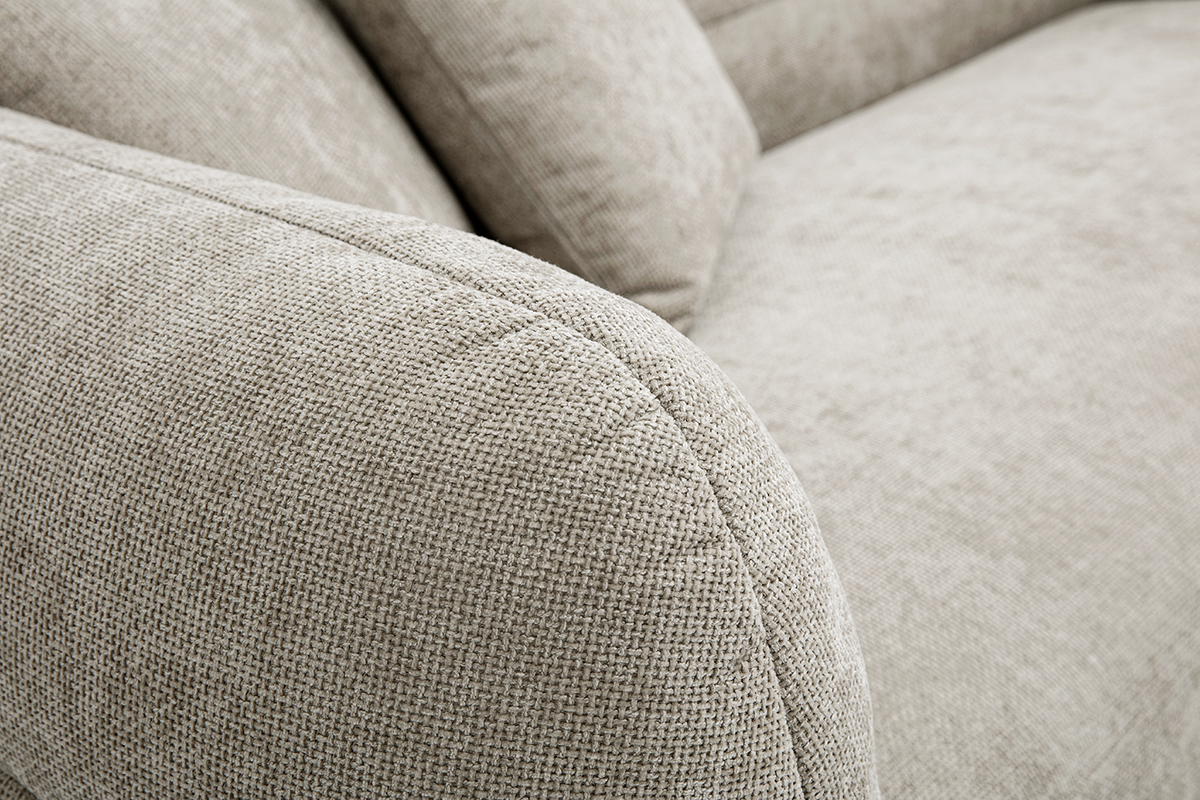 Detalle de la tela de terciopelo texturizado beige del sof Joya.
