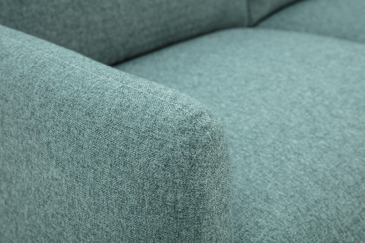 Primer plano de la tela verde gris�ceo del sof� de 2 plazas BONO.