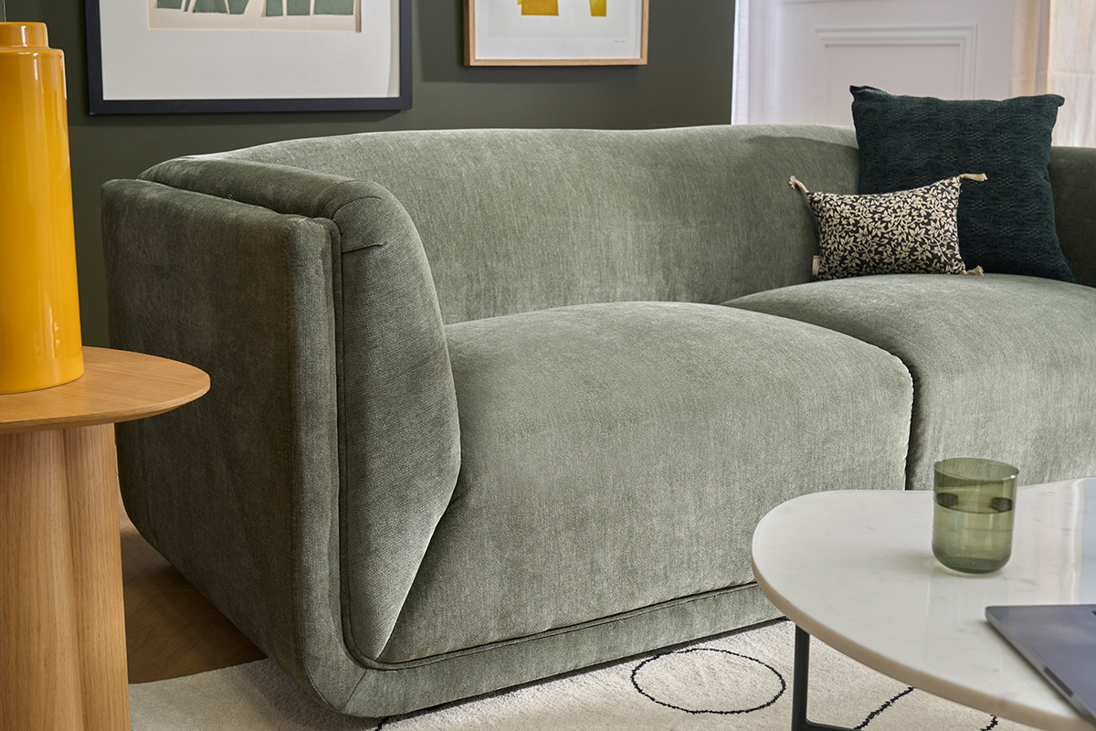 Sof� de dise�o de 3 plazas en tela efecto terciopelo verde caqui HOSBO