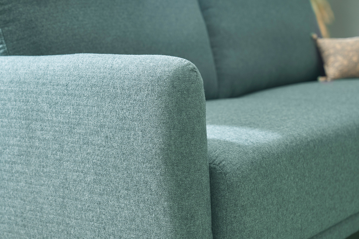 Sof� de dise�o de 3 plazas en tela verde gris�ceo y madera clara BONO