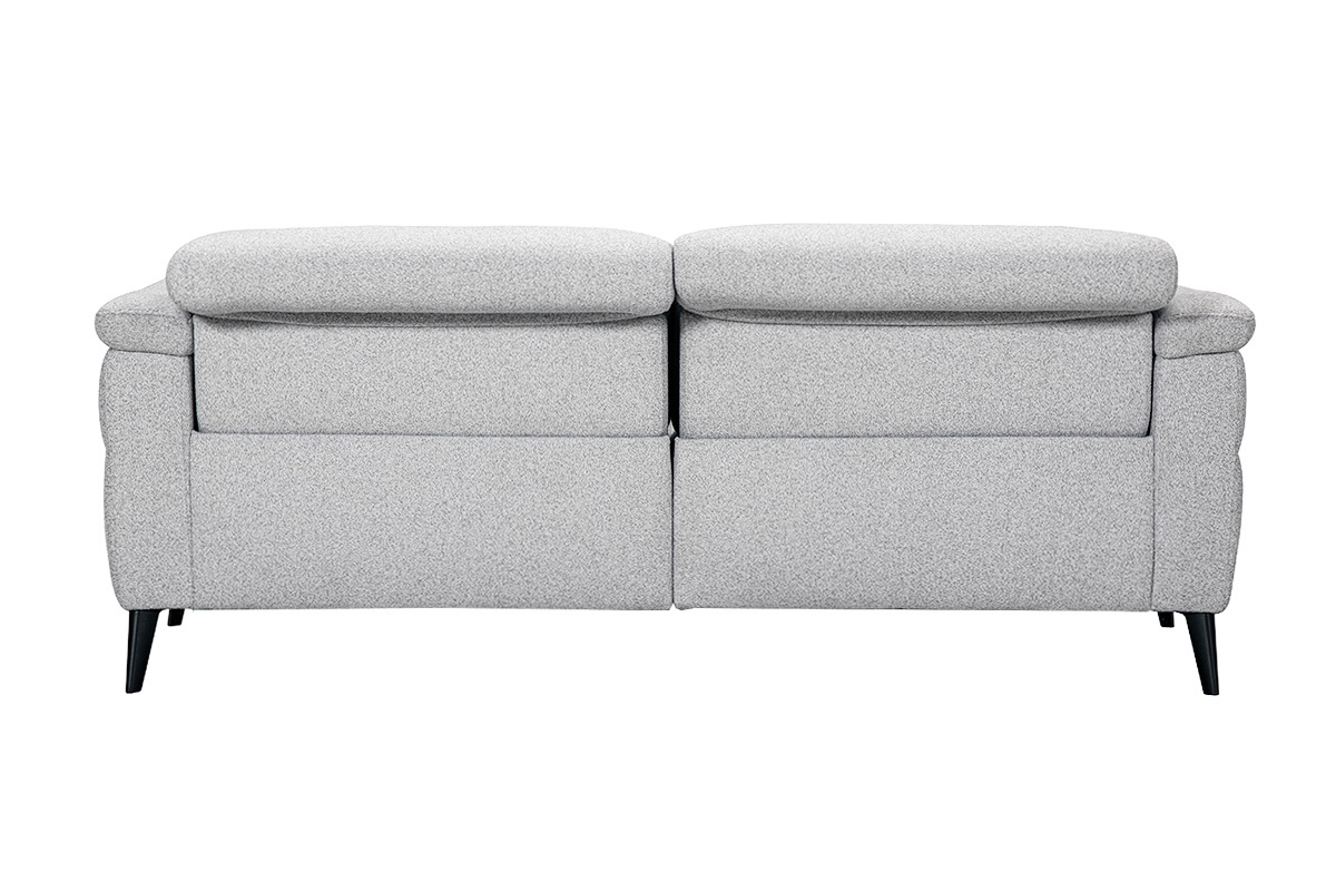 Vista trasera de un sof� el�ctrico  en tejido con efecto terciopelo texturizado de color gris claro con cabezales ajustables.