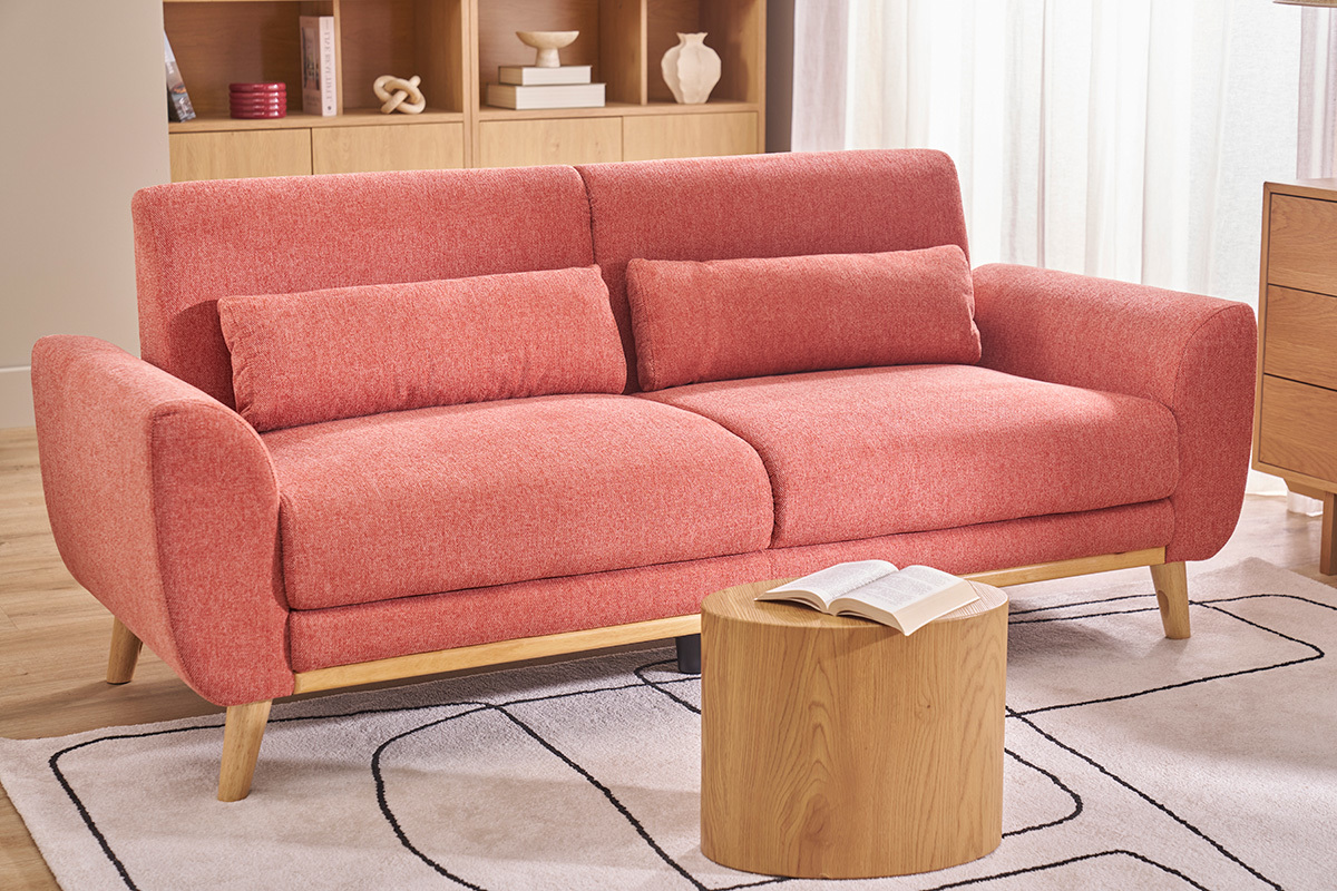 Sof� escandinavo de 3 plazas terracota en tela efecto terciopelo, �ngulo de vista frontal.