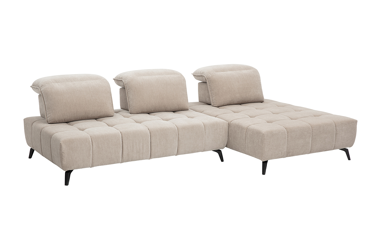 Sof� modular de 4 plazas de tela taupe con reposacabezas ajustables, vista de 3/4, patas de metal negro.