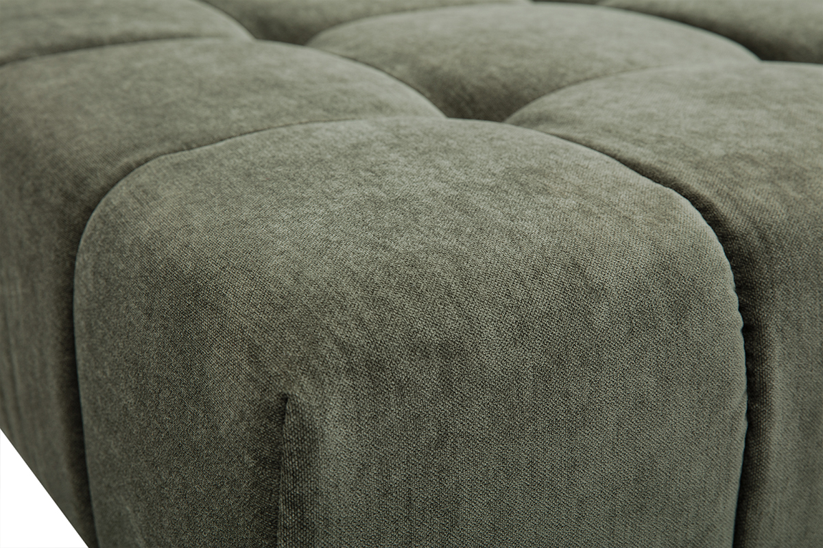 Primer plano de la tela efecto terciopelo verde caqui del sof� modular OLMO.
