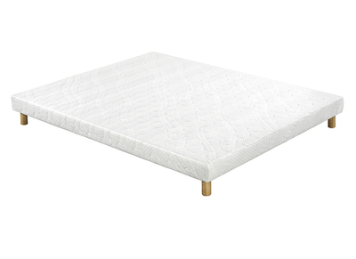 Somier tapizado en blanco con patas de madera 140 × 200 cm JAMI