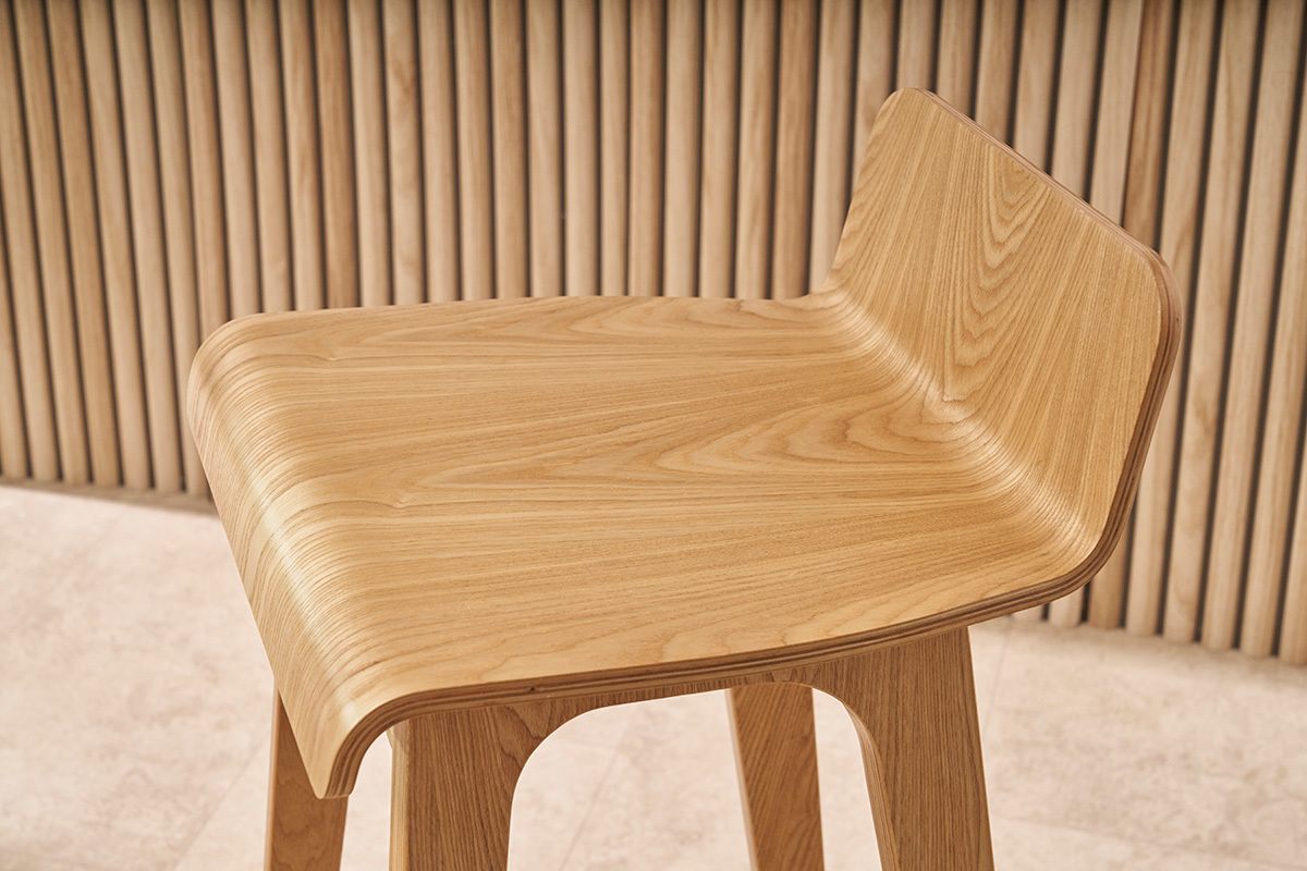 Taburete / silla de bar diseo madera natural escandinavo BALTIK