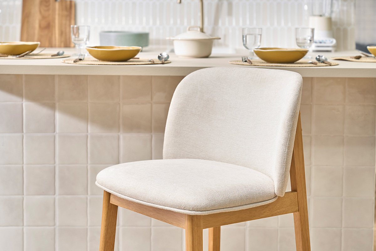 Taburetes de bar de tela efecto terciopelo texturizado beige y madera clara H69 cm (lote de 2) TIEGA