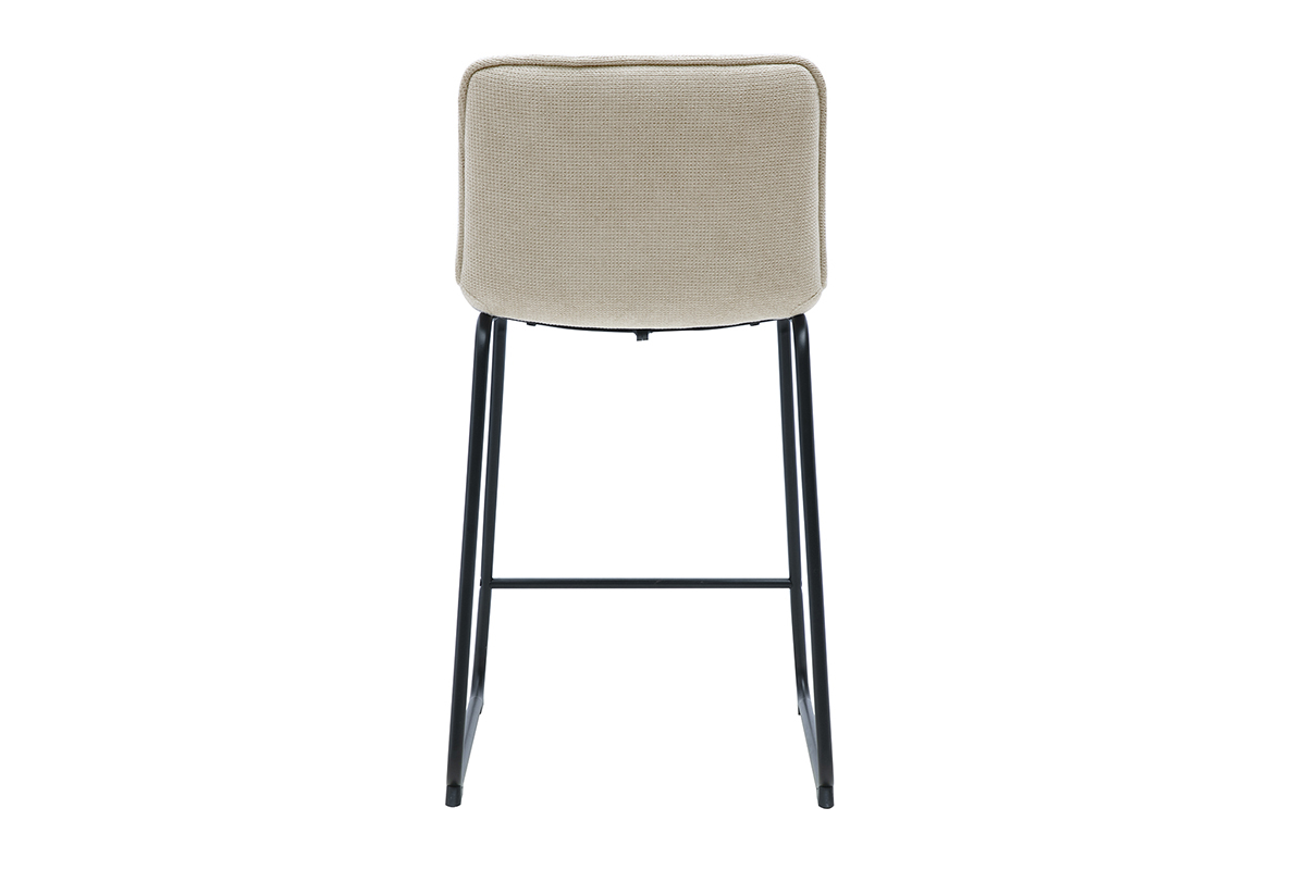 Taburete de bar de tejido chenilla beige con base de metal negro, vista trasera.
