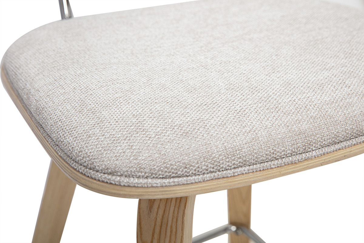 Asiento de tela con efecto terciopelo texturizado beige, vista de cerca de los taburetes de bar SEGUR.