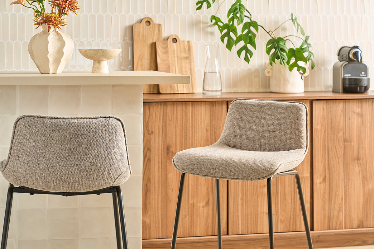 Taburetes de bar en tela taupe y metal negro H65 cm (lote de 2) BOOST