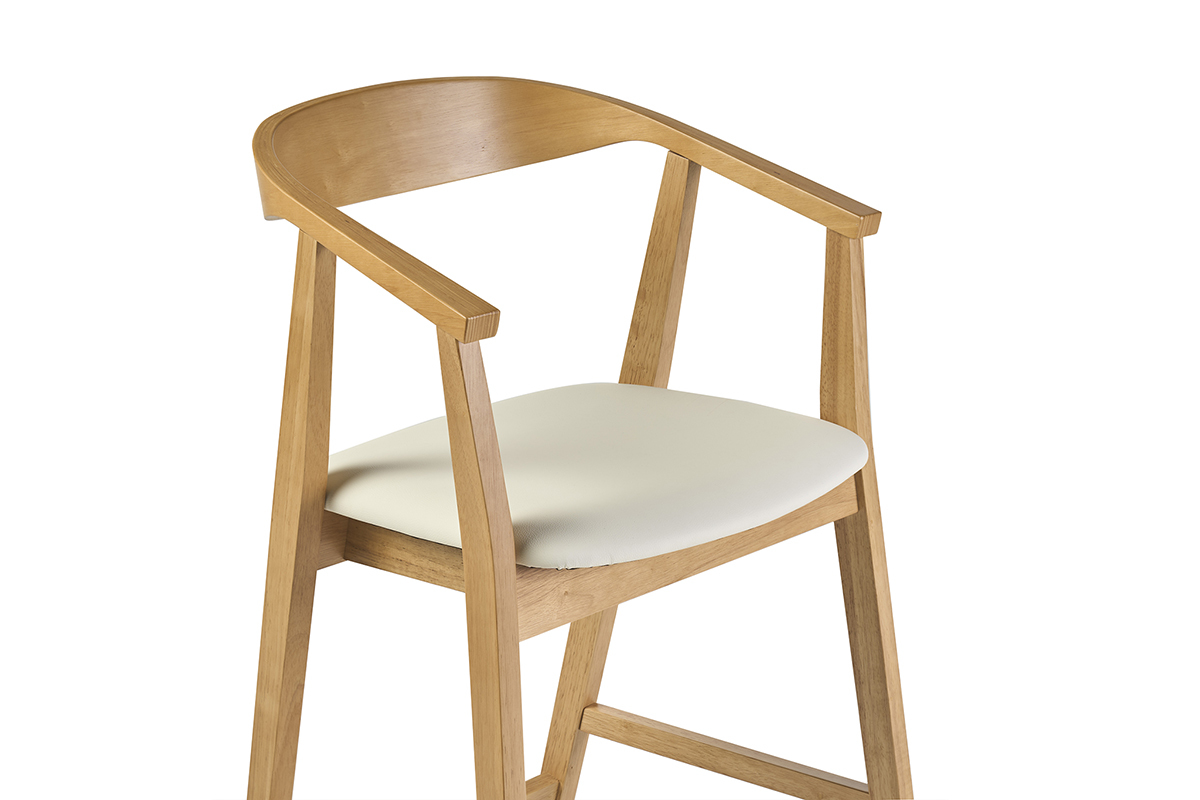Taburete de bar escandinavo blanco y madera clara, vista en tres cuartos, asiento c�modo.