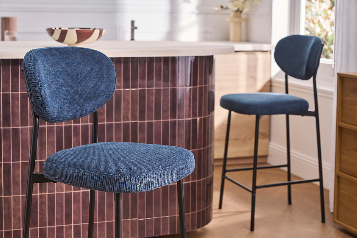 Taburetes de bar fijos de tela con efecto terciopelo texturizado azul oscuro H65 cm (lote de 2) BREKA