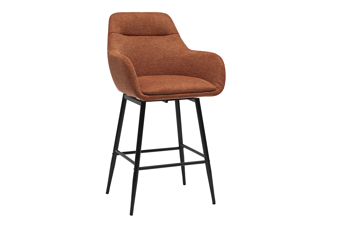 Taburete de bar giratorio de tela color tierra quemada y metal, vista de 3/4.