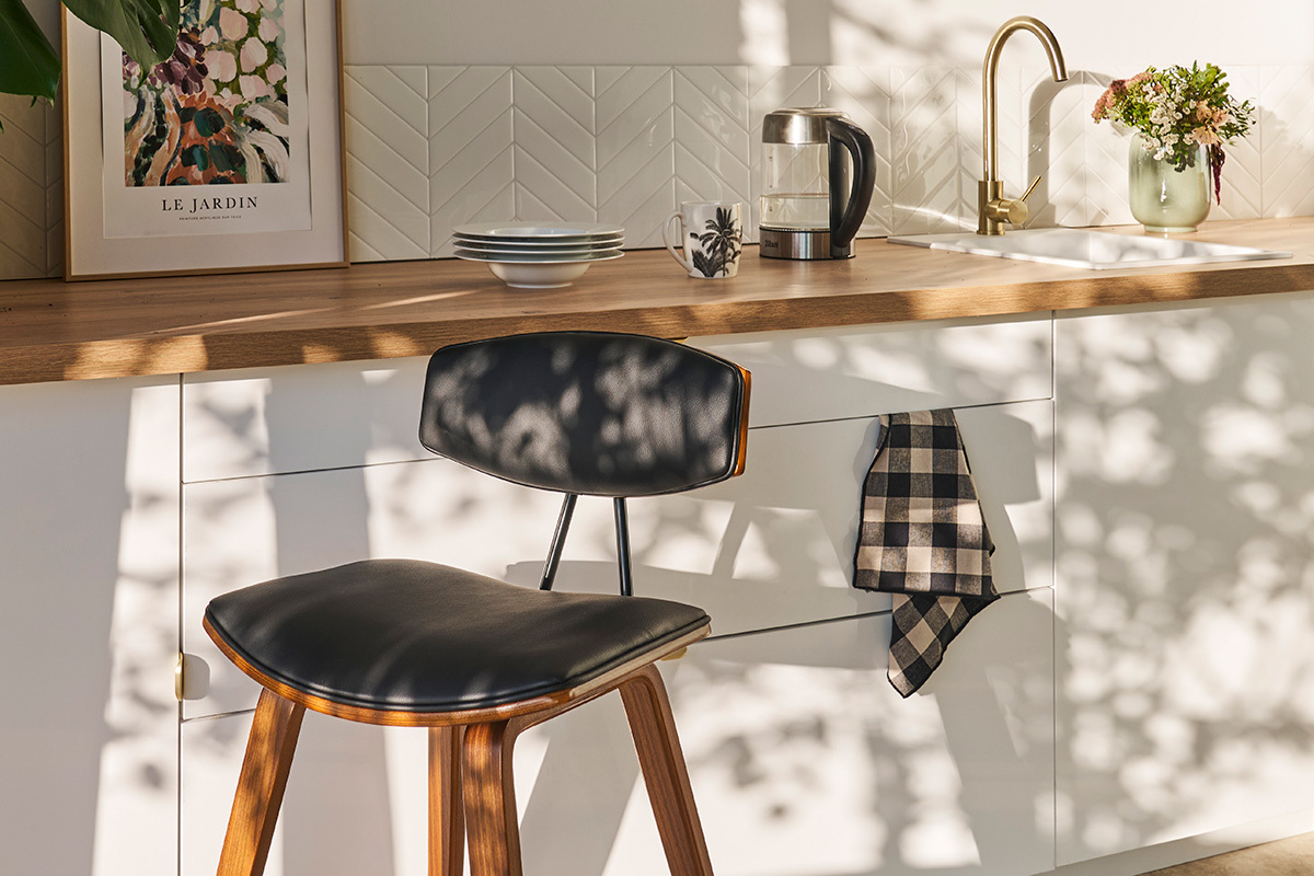Taburetes de bar moderno negro y madera oscura A69 cm (lote de 2) VASCO