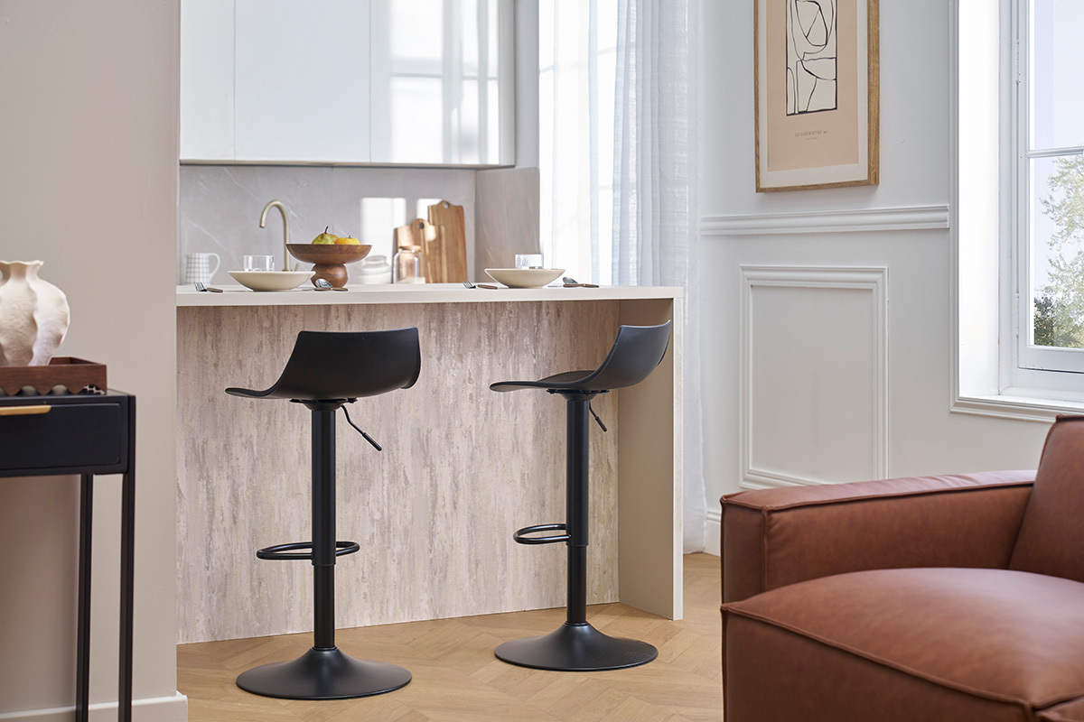 Taburetes de bar regulables en diseo negro (juego de 2) KELLY